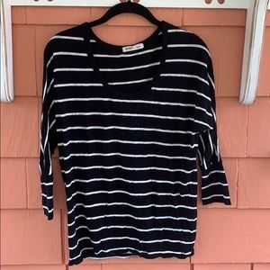 🔲 Old Navy | Black & White Strip Shirt